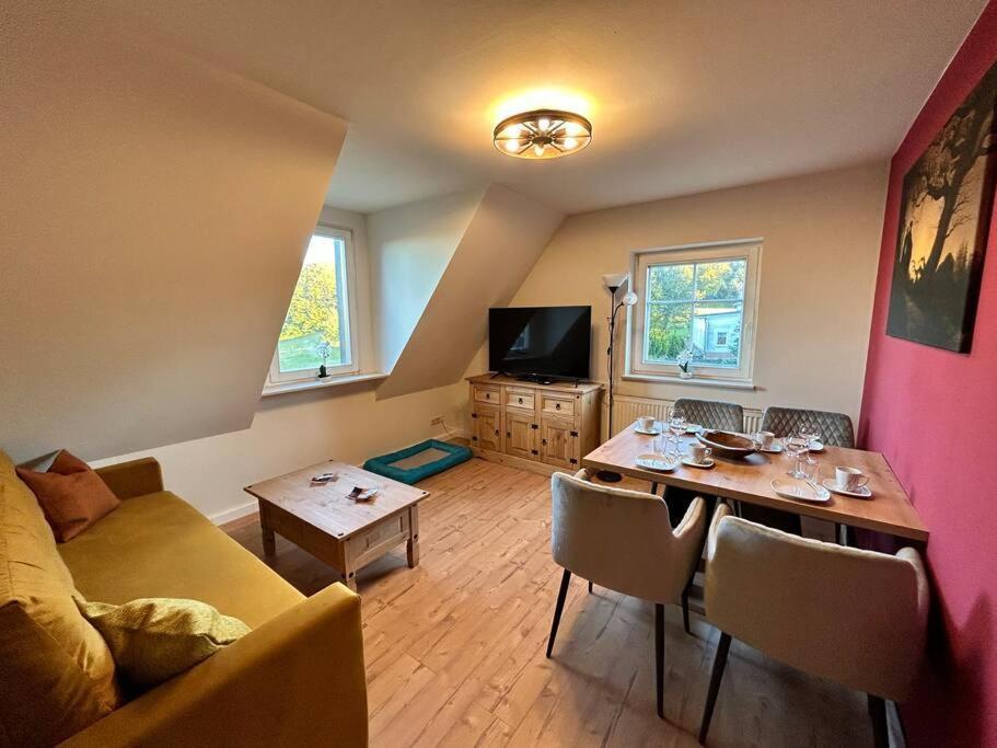 Fewo Karasek In Oybin Mit Panormablick, Kammlage Hain  Extérieur photo